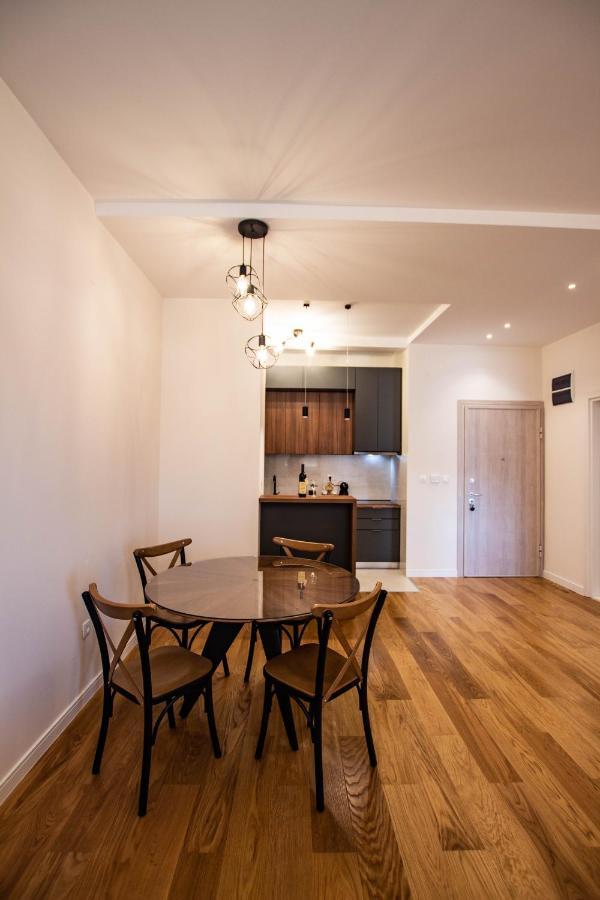 Follow The Sun - 4 Person Apartment Bar Extérieur photo