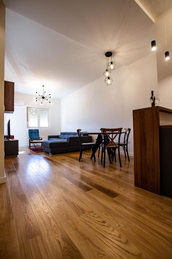 Follow The Sun - 4 Person Apartment Bar Extérieur photo