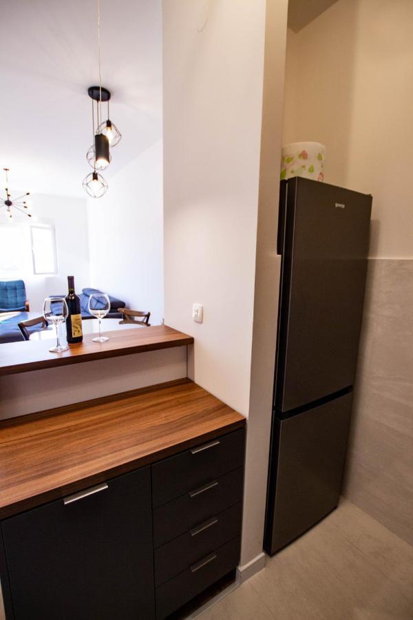 Follow The Sun - 4 Person Apartment Bar Extérieur photo