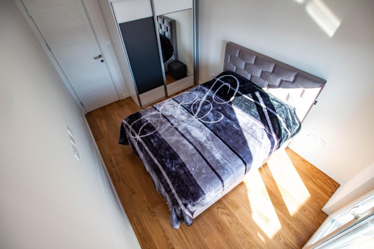 Follow The Sun - 4 Person Apartment Bar Extérieur photo
