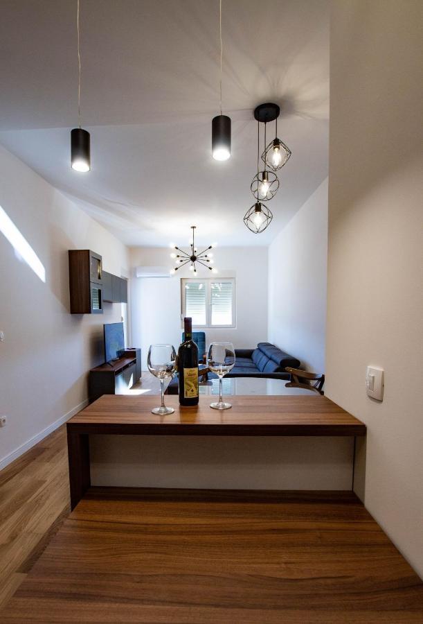 Follow The Sun - 4 Person Apartment Bar Extérieur photo