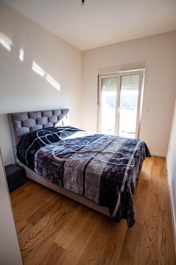 Follow The Sun - 4 Person Apartment Bar Extérieur photo